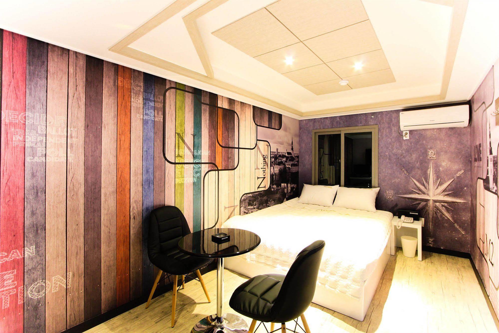 M2 Motel Busan Bagian luar foto