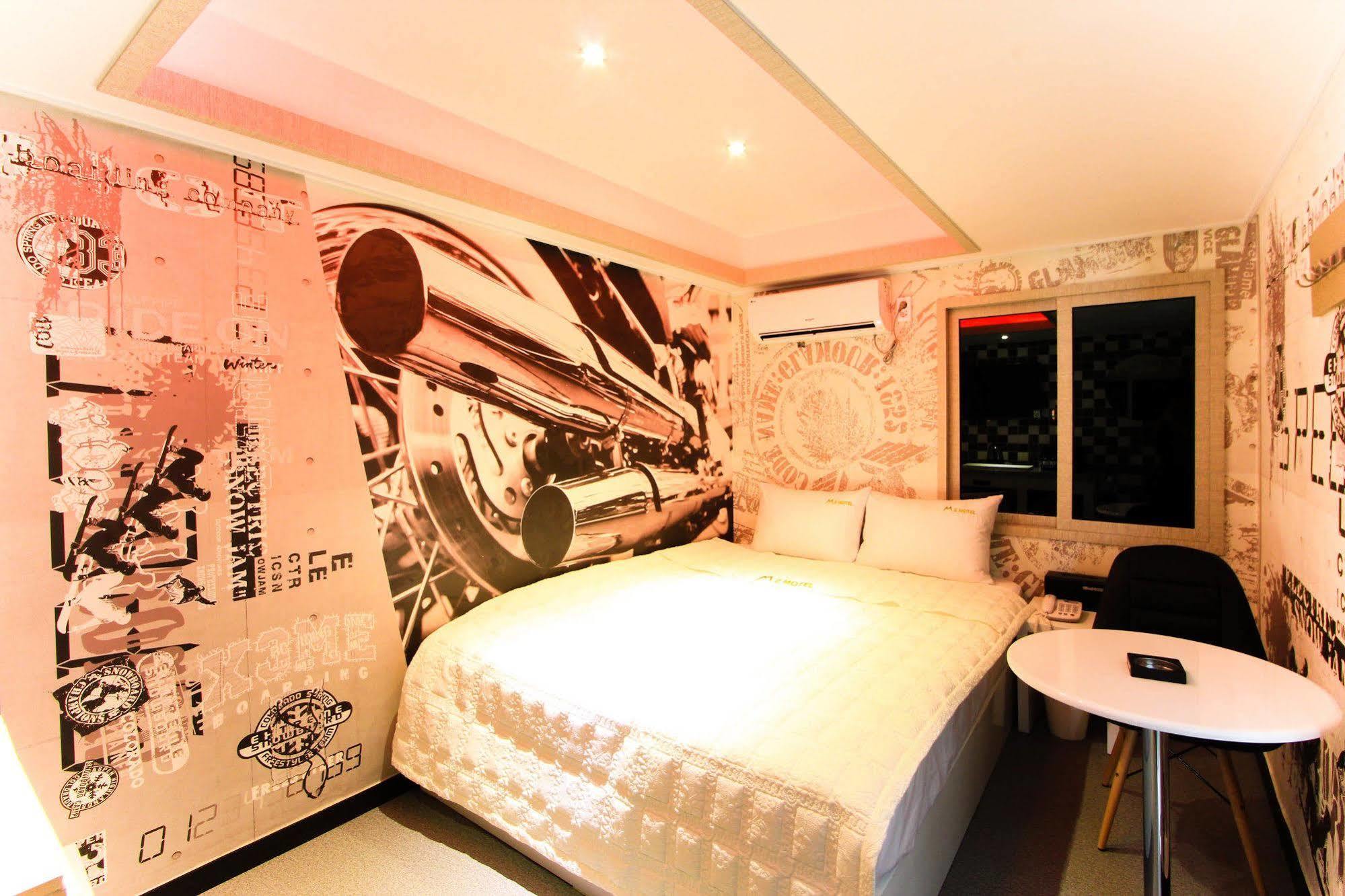 M2 Motel Busan Bagian luar foto
