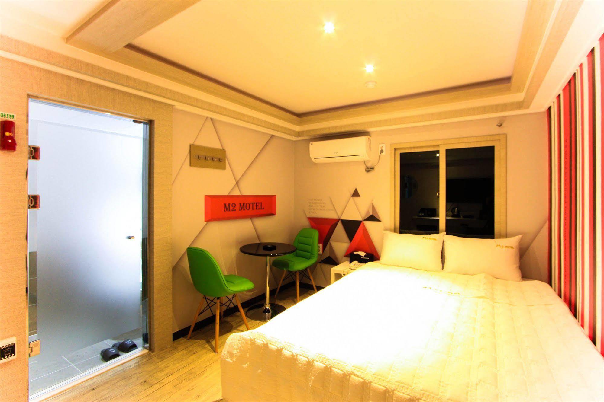 M2 Motel Busan Bagian luar foto